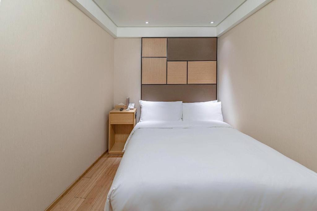Ji Hotel Lujiazui Babaiban Shanghai Esterno foto